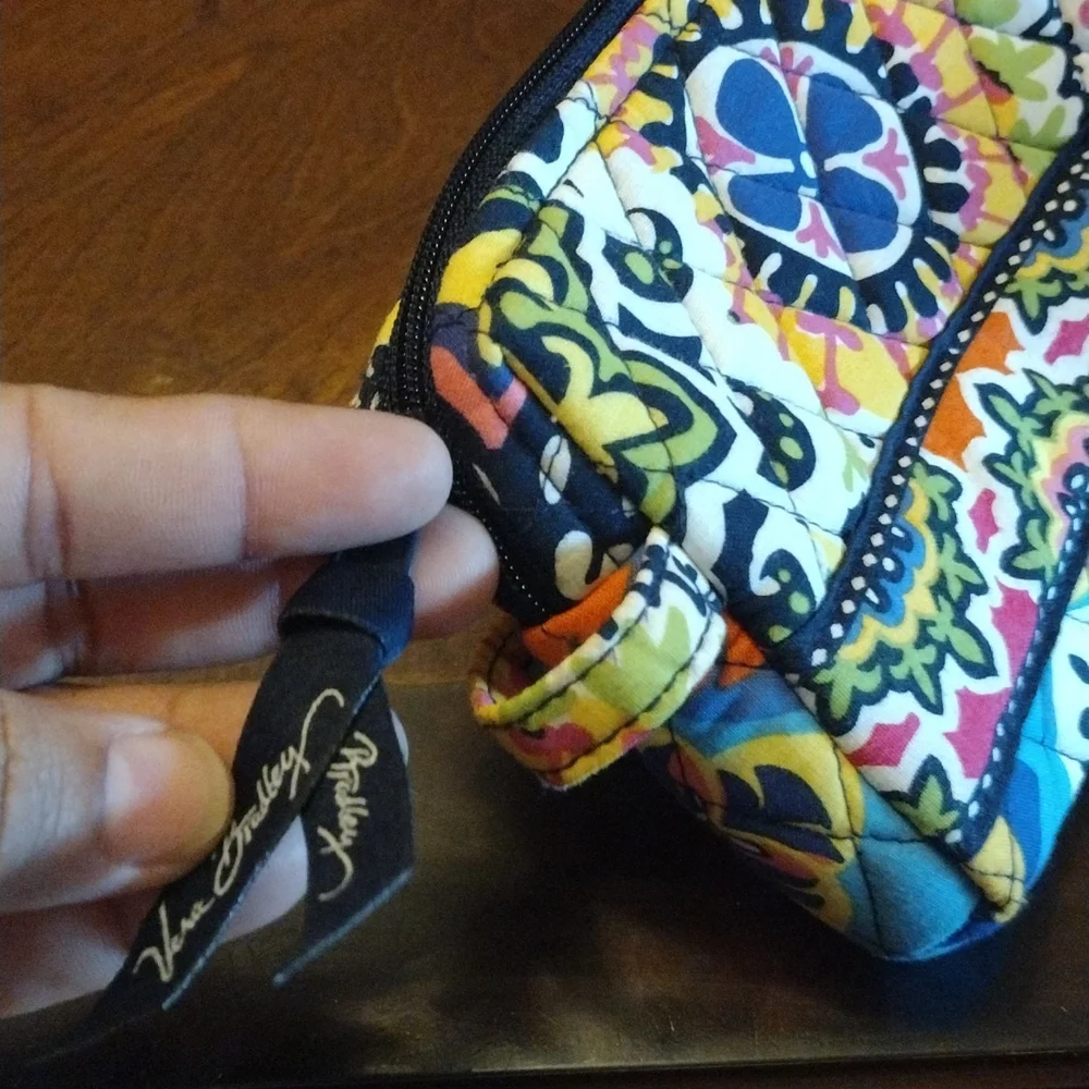 Vera Bradley Makeup bag - Picture 2 of 3